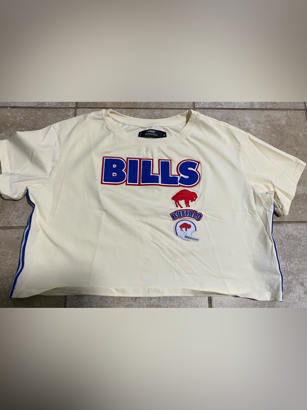 Pro Standard NFL Buffalo Bills Retro Classic Cropped Boxy Tee Cream Size M